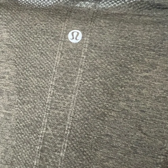 Long sleeves black lululemon shirt dark green size 6 - Picture 3 of 3